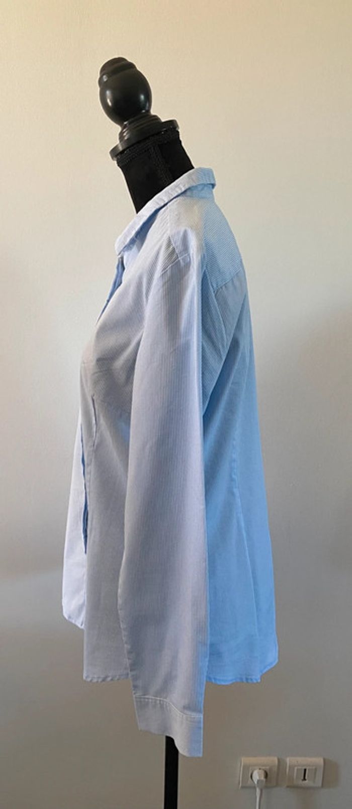 Chemise Kiabi blanche et bleue à rayures taille 40 - photo numéro 4