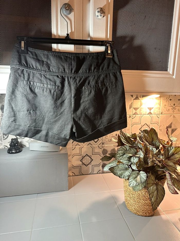 Short d’hiver gris, taille 38, h&m, très bon état - photo numéro 2