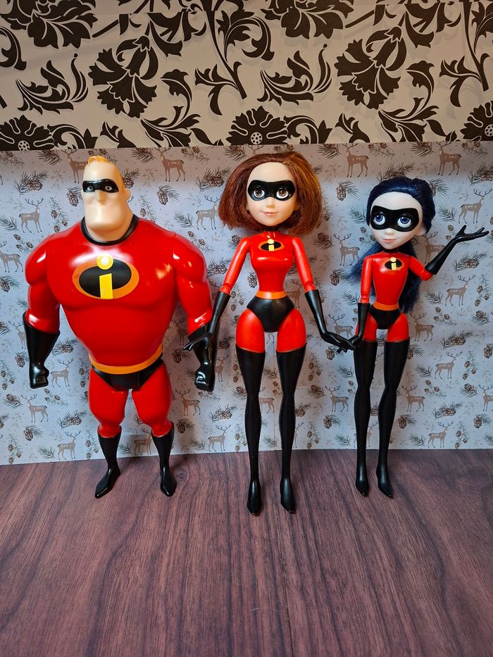 Disney pixar - 3 grandes figurines famille indestructibles 31 cm  environ