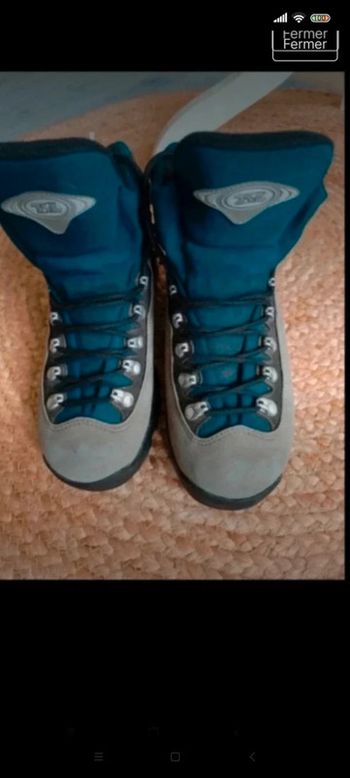 Chaussures de randonnée GT tex semelles vibram t 38
