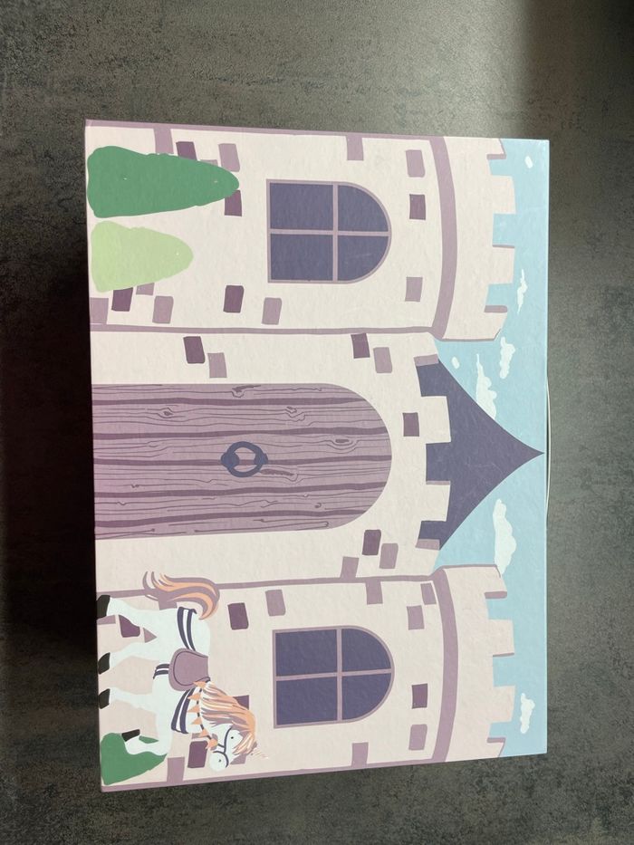 Boîte à histoire Sostrene Green - photo numéro 2