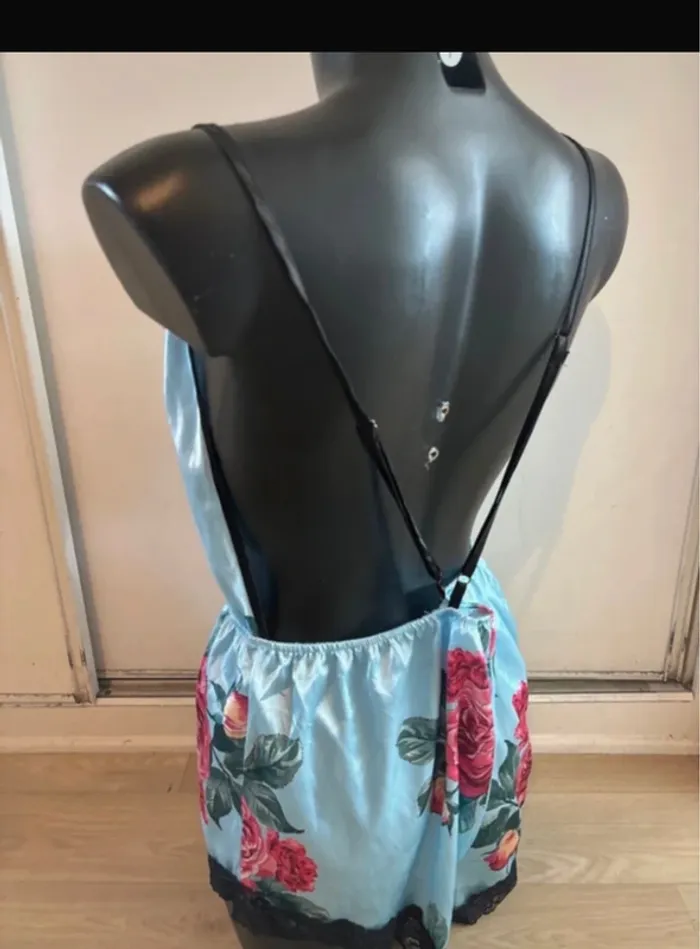 Combinaison nuit pyjama taille : 1 XL 📸 - photo numéro 3