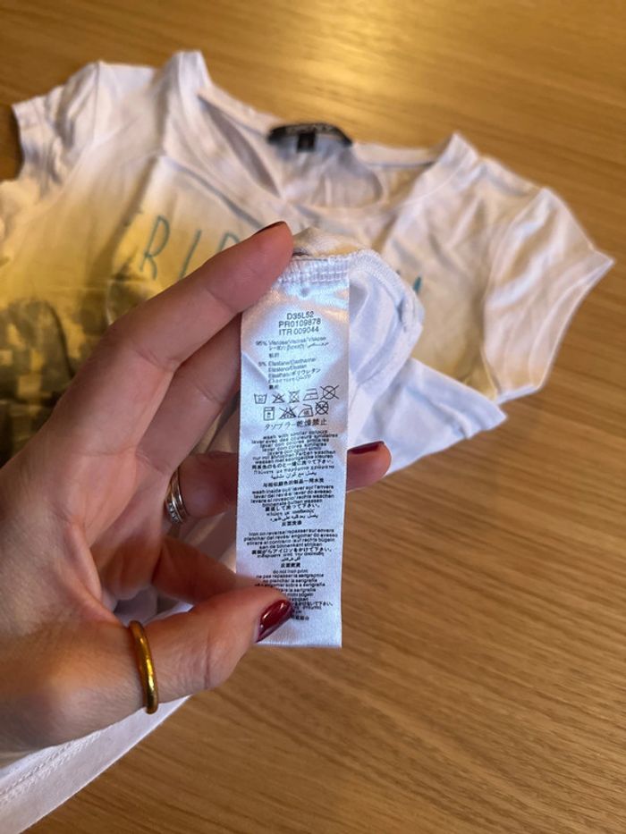 Tee-shirt DKNY 6 ans - photo numéro 4