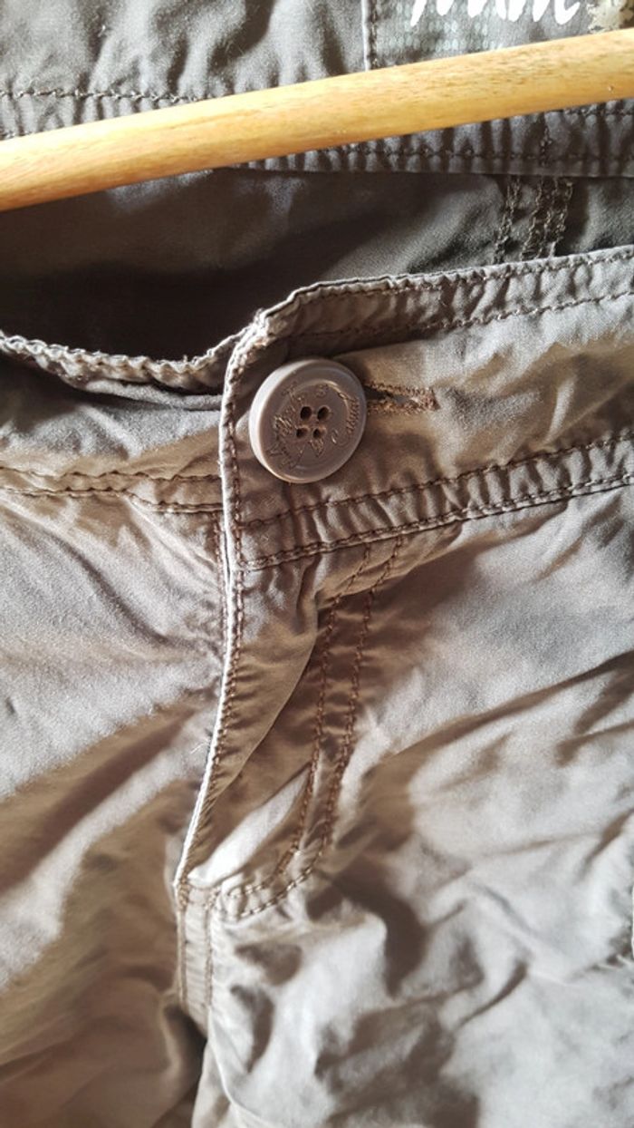 Short taupe foncé /kaki - photo numéro 2