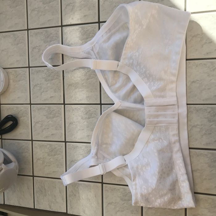 Soutien-gorge blanc 110 H neuf - photo numéro 5