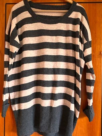 Pull ligné gris taille unique