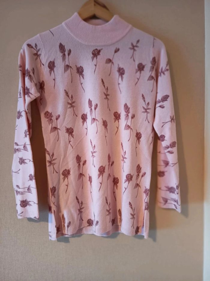 Pull col haut. Femme (D40) - photo numéro 3