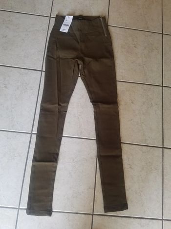 Pantalon T 34 neuf