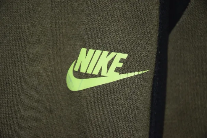 👟 Ensemble de sport – Nike – Taille 5/6 ans (110/116 cm) 👟 - photo numéro 3