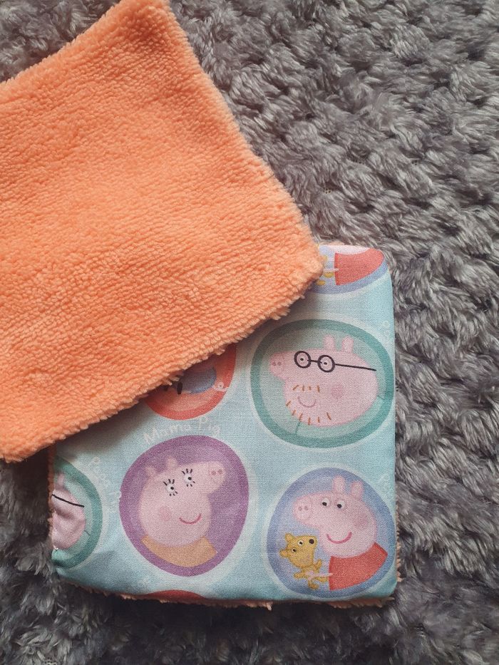 Lot de 10 lingettes motif Peppa Pig - photo numéro 2