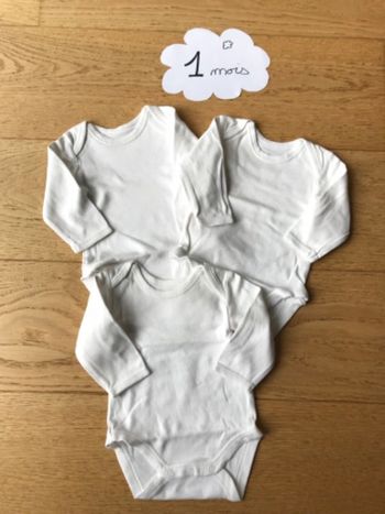 Lot de 3 bodys C&A 56 cm (1 mois)