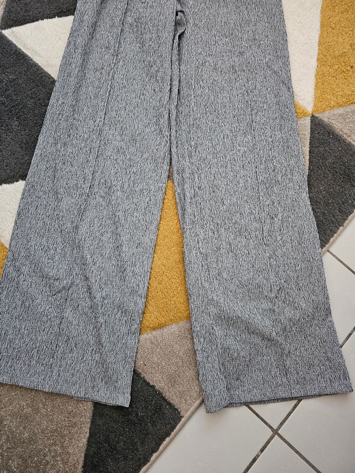 Joli pantalon gris large neuf Asos taille 34 - photo numéro 2