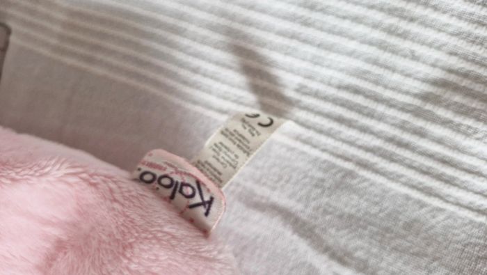 Doudou plat marionnette lapin rose Kaloo - photo numéro 4