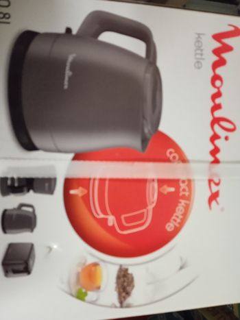 Boulloire neuve Moulinex