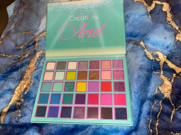 Palette Beauty Créations Ariel Disney 35 fards - photo numéro 3