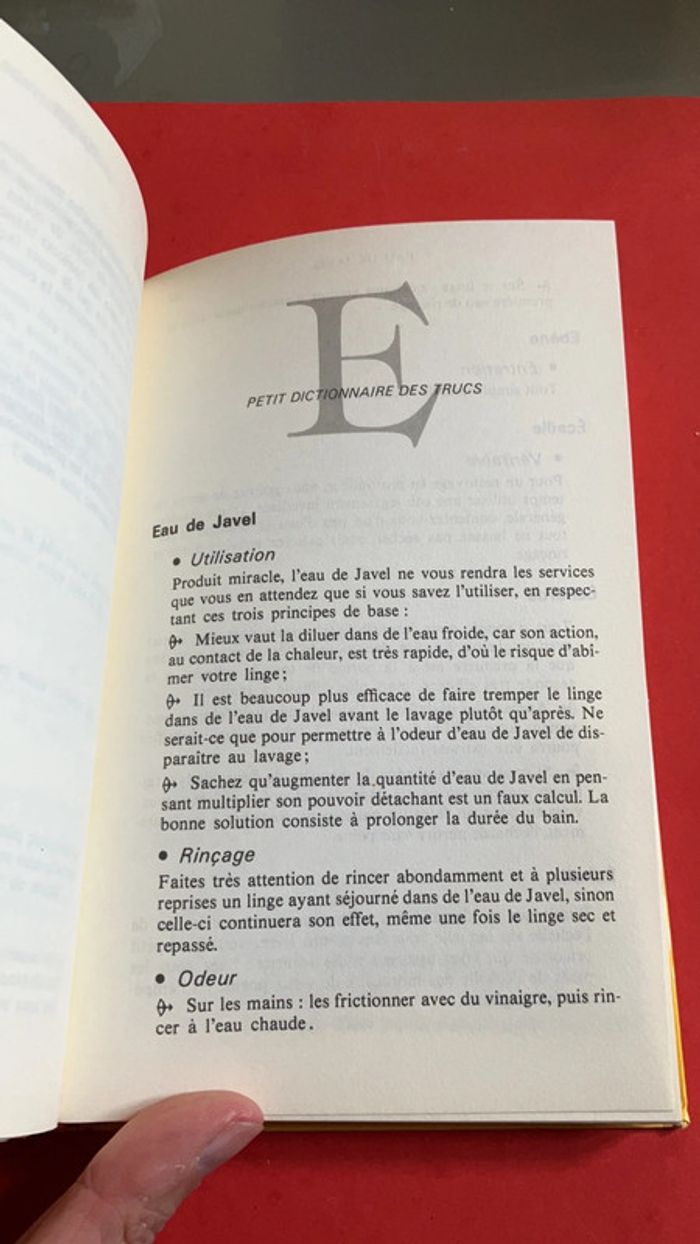 Livre. Petit Dictionnaire des trucs. - photo numéro 5
