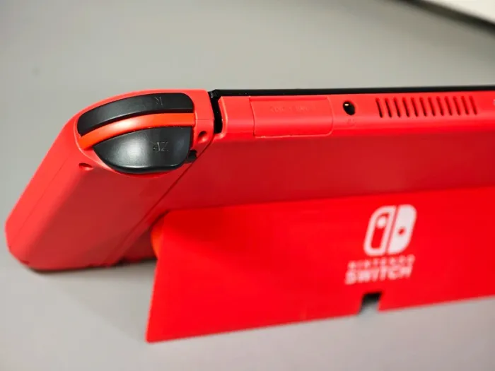 Console Nintendo Switch Oled collector édition rouge Mario / Garanti 1 an - photo numéro 9