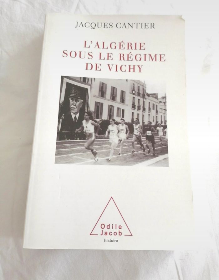 Livre L'Algérie sous le régime de Vichy