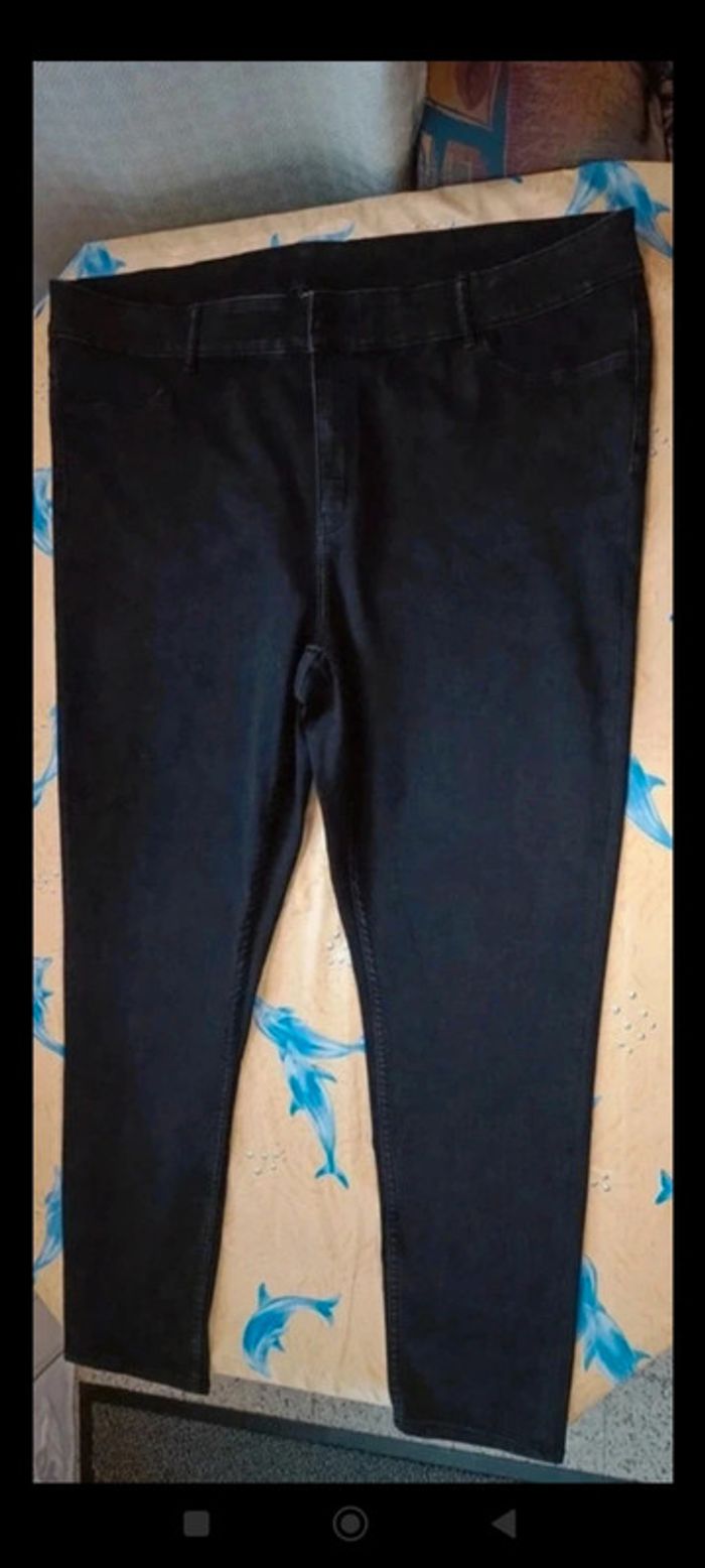 Pantalon noir 56 EUR 58 fr - photo numéro 1