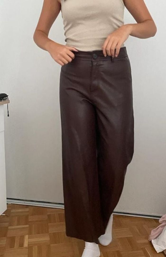 Pantalon similicuir chocolat