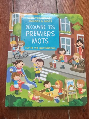 Découvre tes premiers mots