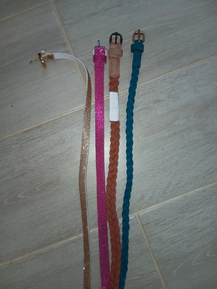 Lot de 4 ceintures - photo numéro 3