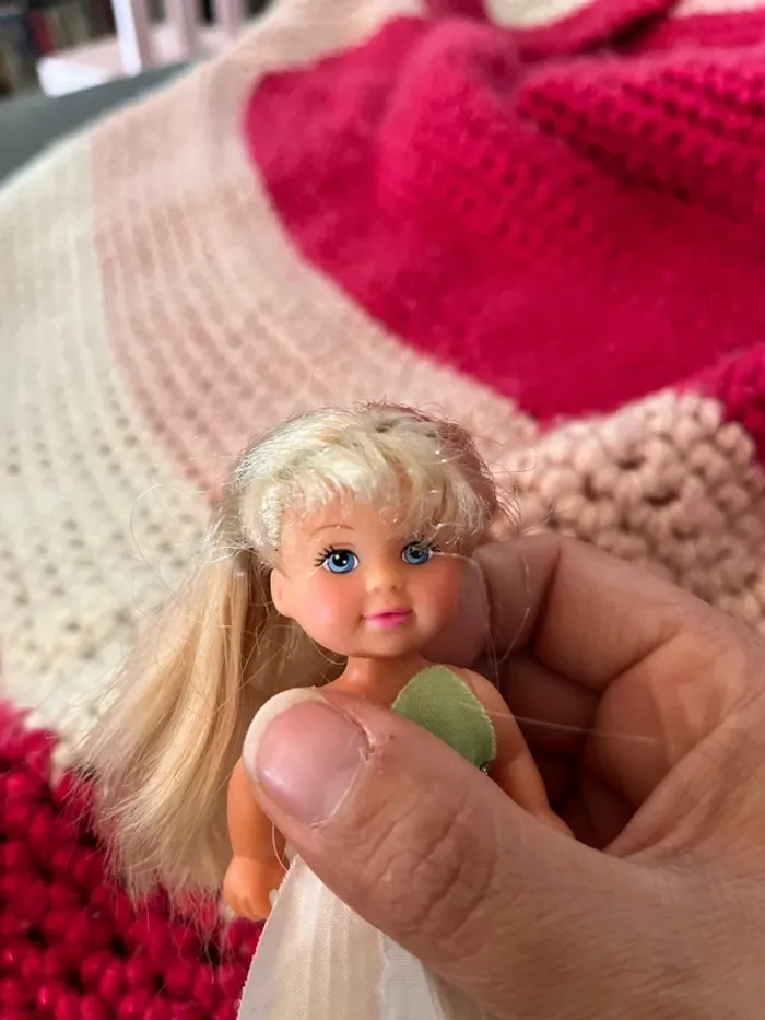 Petite poupée - photo numéro 3