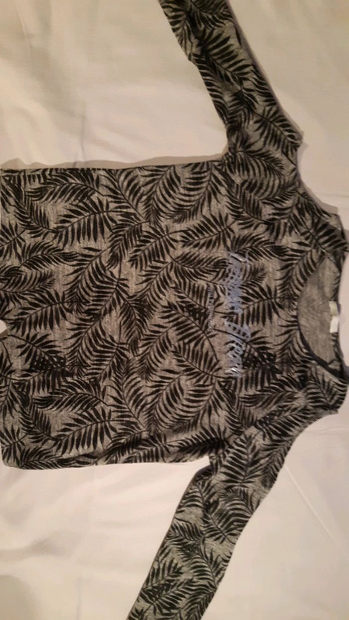 T-shirt gris et noir Gémo pour fille en 12 ans. - photo numéro 6