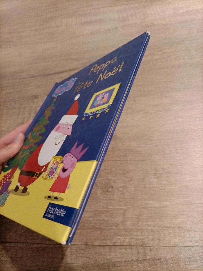 Livre Peppa pig : Peppa fête Noël - photo numéro 8