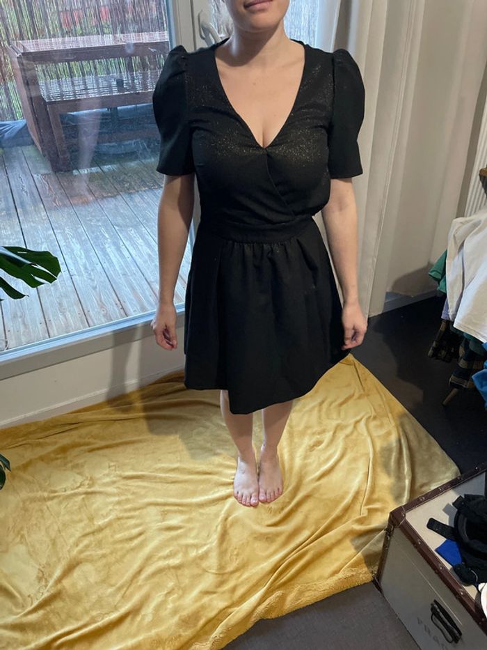 Robe noir à paillettes - photo numéro 5