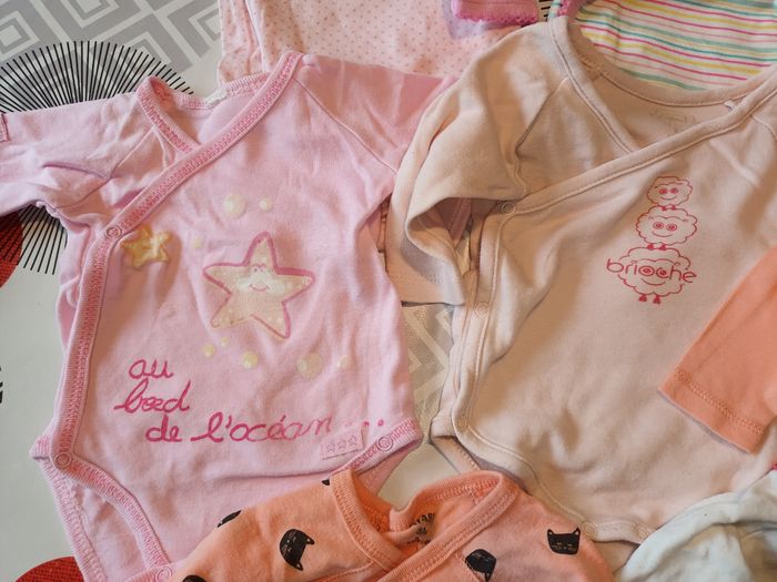 Lot 8 bodies manches longues qui s'ouvrent devant Taille 3 mois 👧 - photo numéro 5
