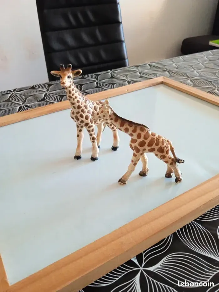 Lot de girafe et girafon Schleich