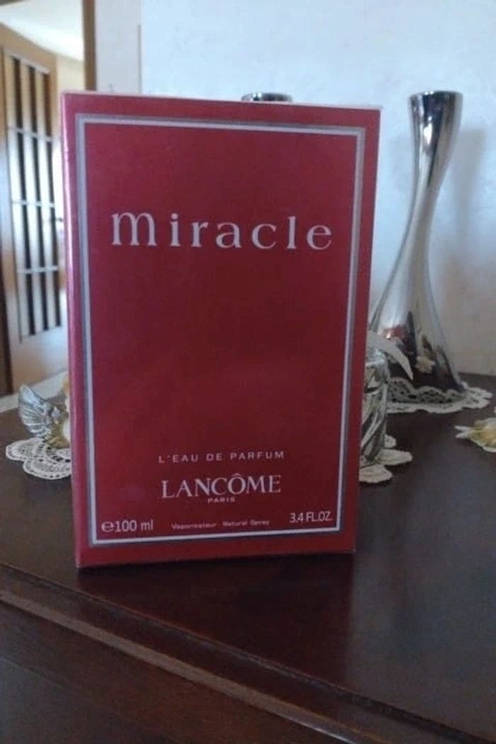 Neuf avec étiquette·Miracle