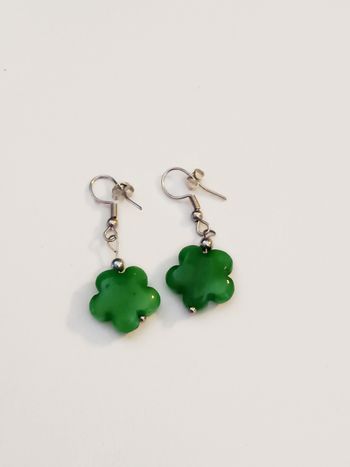 Boucles d'oreilles argent fleur pierre de Jade véritable 