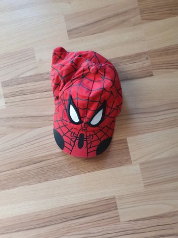 casquette spiderman