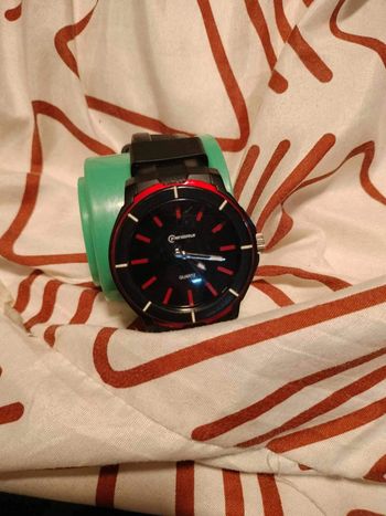 Montre Mingrui noir et rouge