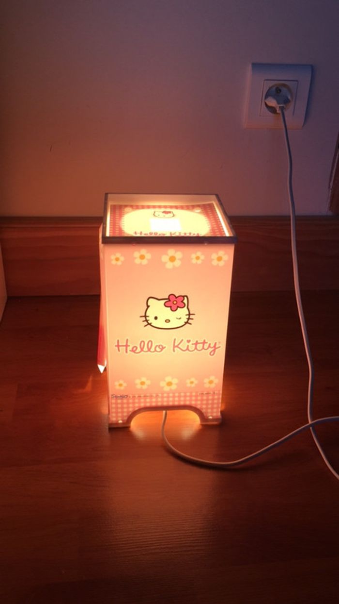 Lampe hello kitty rose /blanche