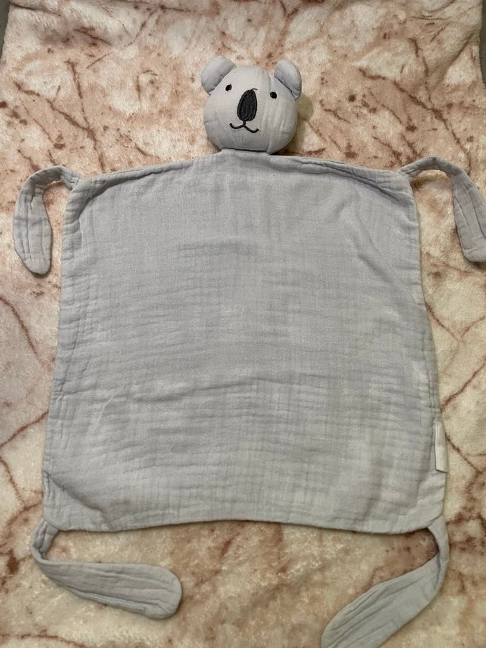 Doudou plat koala gris bleu lange Verbaudet