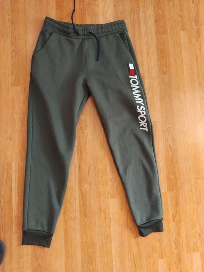 Jogging tommy sport