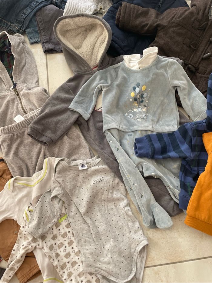 Lot vêtements garçons 6 mois - photo numéro 3