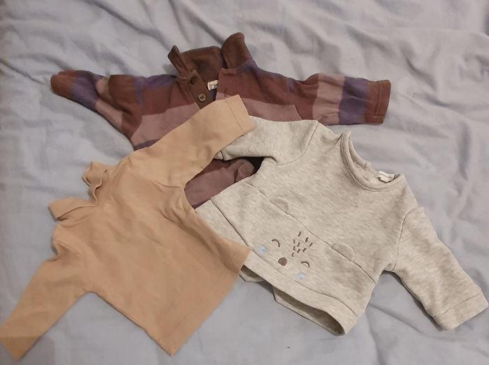 Lot vêtements bébé en 3 mois - photo numéro 4