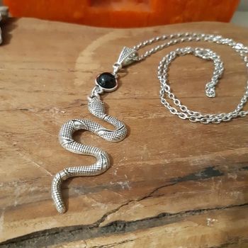 Collier fantaisie pendentif serpent
