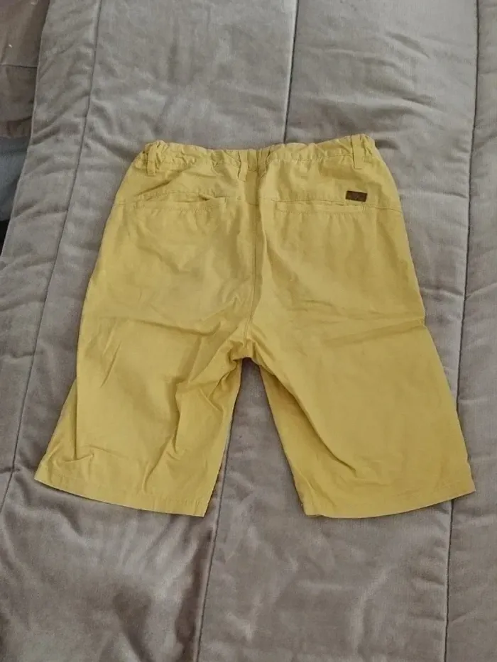 Pantacourt short Zara jaune moutarde garçon 10 ans - photo numéro 4