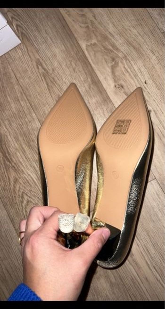 Escarpins dorée - photo numéro 4