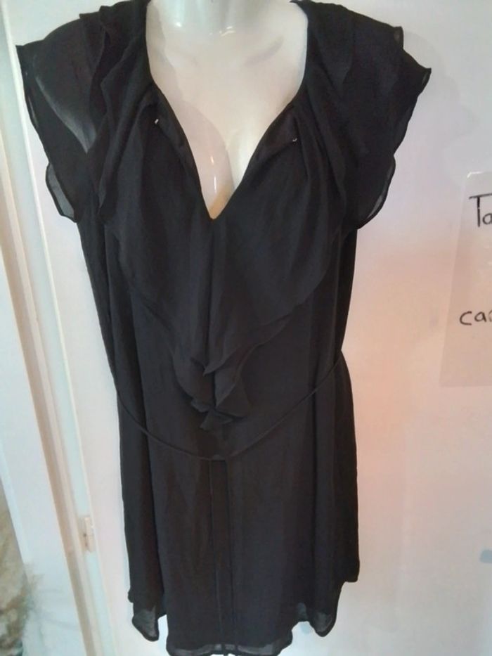 Robe. - photo numéro 2