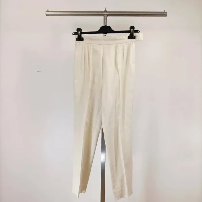 Pantalon blanc cassé Tara Jarmon taille 36 - finition fendue bas de jambe A394