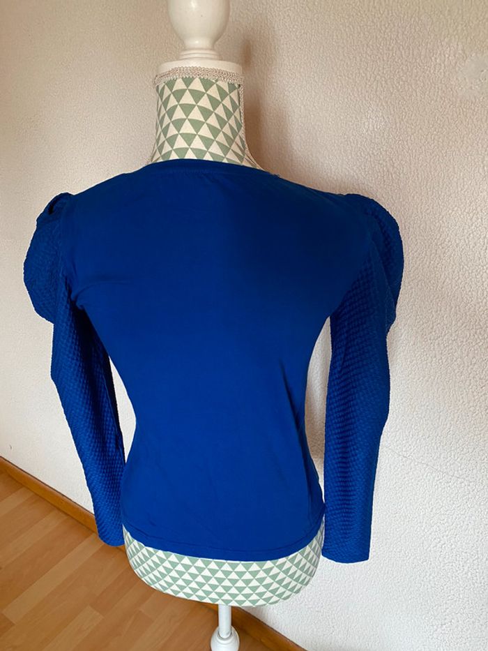 Pull bleu marine manche bouffante - photo numéro 2