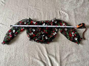 Top transparent à fleurs brodées – taille M