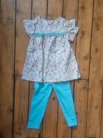 Ensemble tunique et legging 23 mois
