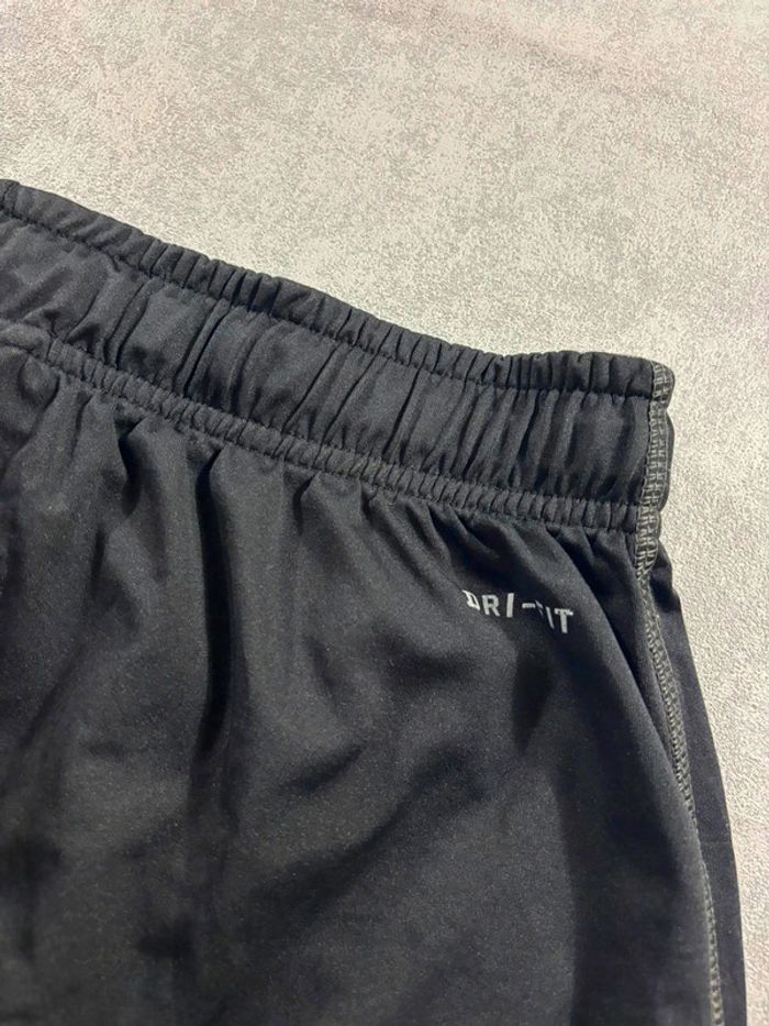 Short Nike Dri fit Noir Taille M - photo numéro 8